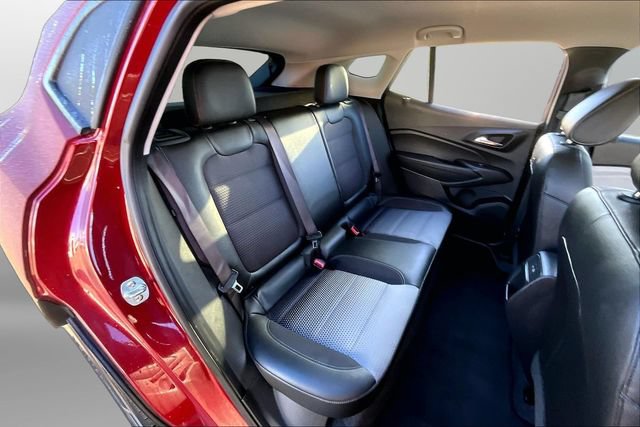 Used 2025 Chevrolet Trax LT FWD image 27
