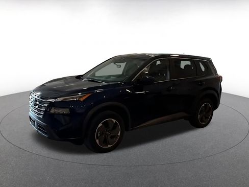 Used 2025 Nissan Rogue SV FWD image 8