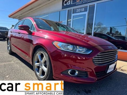 Used 2015 Ford Fusion SE image 1