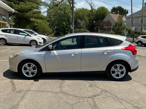 Used 2012 Ford Focus SE FWD image 6