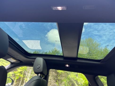 New 2025 Land Rover Range Rover Evoque Dynamic SE image 26