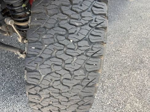 Used 2023 Jeep Wrangler Unlimited Rubicon w/ Xtreme 35 Tire Package AWD/4WD image 11