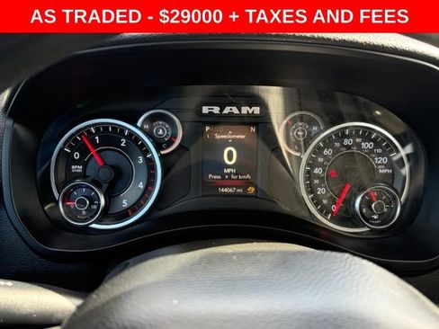 Used 2022 RAM 2500 Tradesman w/ Chrome Appearance Group AWD/4WD image 18
