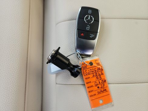 Used 2025 Mercedes-Benz GLA 250 4MATIC image 32