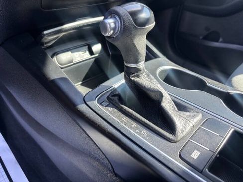 Used 2016 Kia Sorento FWD image 13