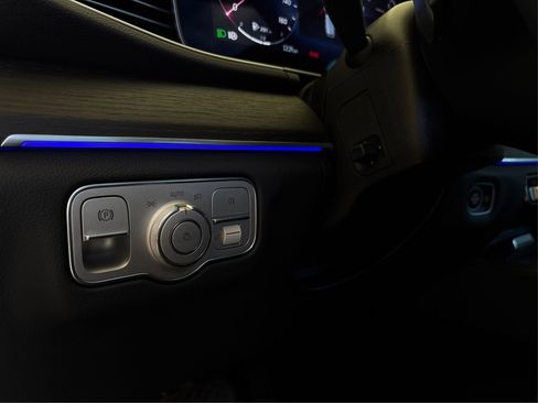 Used 2025 Mercedes-Benz GLE 350 4MATIC image 20