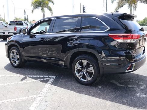 Used 2018 Toyota Highlander Limited Platinum AWD/4WD image 5