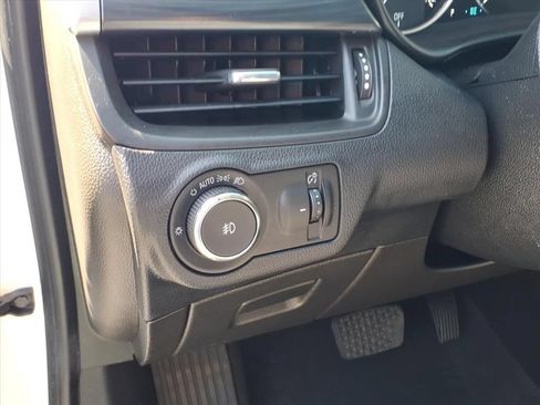 Used 2019 Buick Envision Premium AWD/4WD image 18