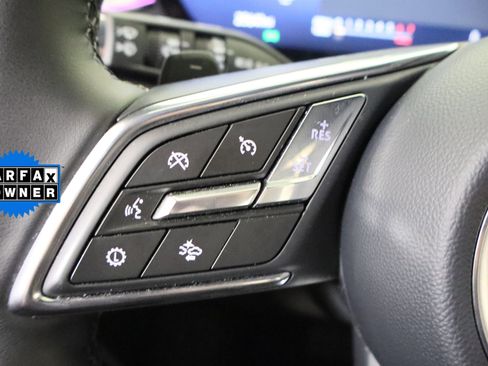 Certified 2025 Buick Enclave Preferred FWD image 27