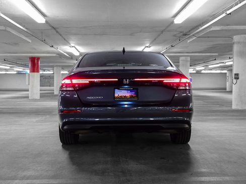 Used 2024 Honda Accord EX image 7