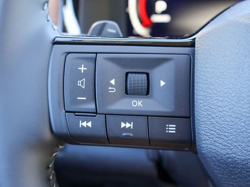 New 2026 Nissan Pathfinder Platinum image 12