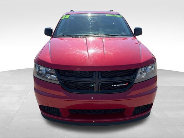 Used 2018 Dodge Journey SE w/ Blacktop Package FWD image 2