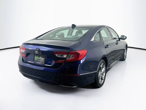 Used 2018 Honda Accord EX image 9