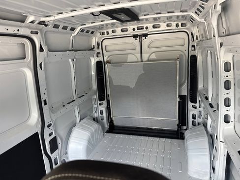 Used 2024 RAM ProMaster 1500 w/ Safety Group FWD image 3