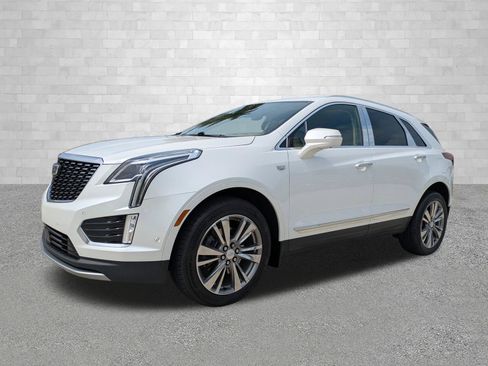 Used 2021 Cadillac XT5 Premium Luxury w/ Platinum Package FWD image 5