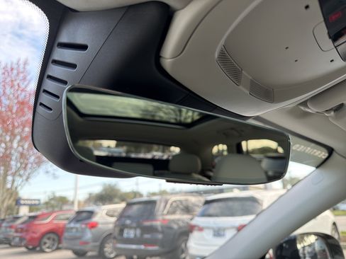 Certified 2024 Volvo XC60 B5 Plus w/ Protection Package Premier image 27