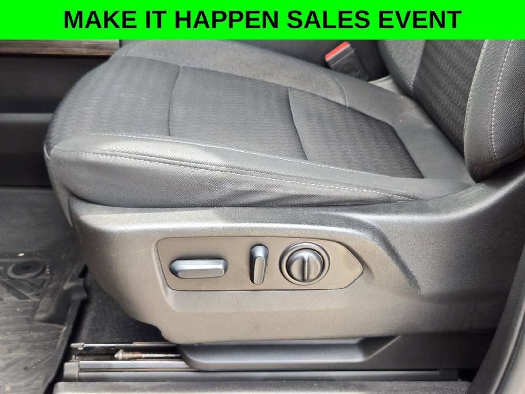 Used 2022 Chevrolet Silverado 1500 RST AWD/4WD image 13
