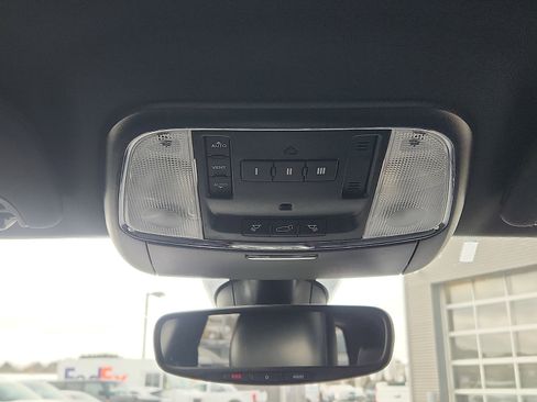 Used 2019 Jeep Grand Cherokee Limited image 20