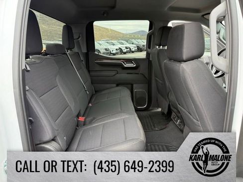 Used 2023 GMC Sierra 1500 SLE w/ X31 Off-Road Package image 33