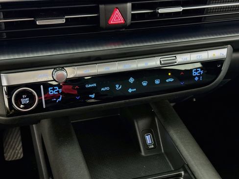 Used 2024 Hyundai Ioniq 6 SE image 18