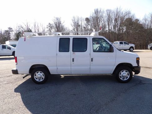 Used 2014 Ford E-150 and Econoline 150 image 9