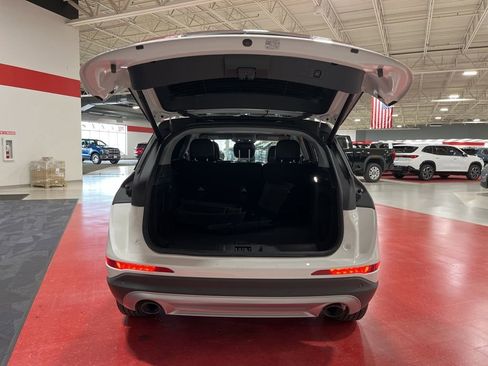 Used 2020 Lincoln Corsair Reserve w/ Equipment Group 201A image 12