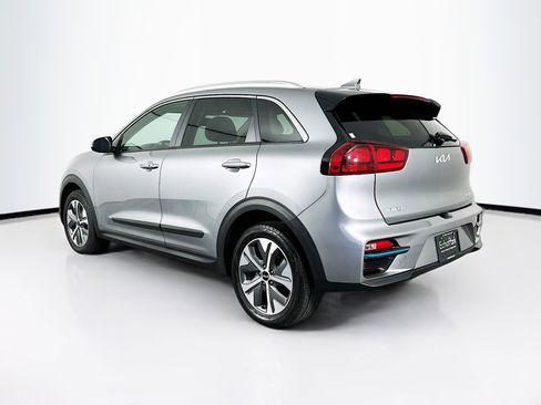Used 2022 Kia Niro EX image 5