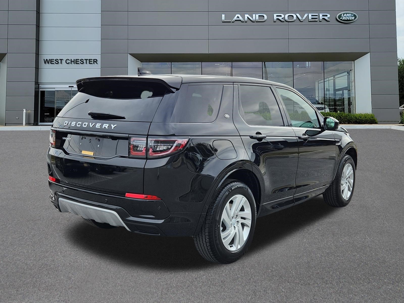Certified 2025 Land Rover Discovery Sport S AWD/4WD image 4