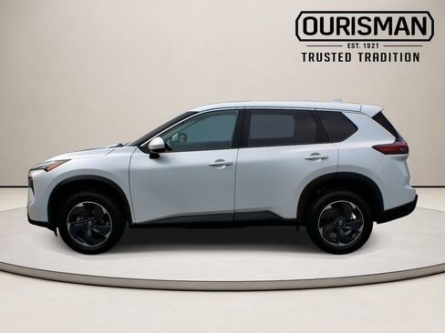 Used 2024 Nissan Rogue SV AWD/4WD image 6