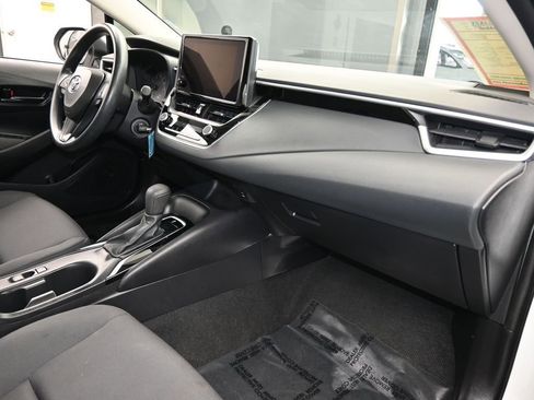 Used 2024 Toyota Corolla LE image 44