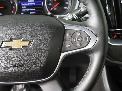 Used 2023 Chevrolet Traverse LT AWD/4WD image 41