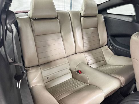 Used 2013 Ford Mustang Premium image 11