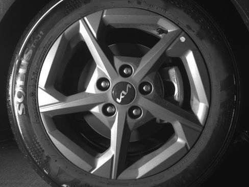 Used 2025 Kia K4 LXS image 13