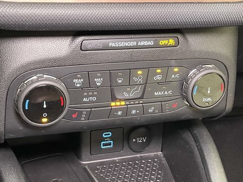 Used 2022 Ford Bronco Sport Outer Banks w/ Tech Package AWD/4WD image 29