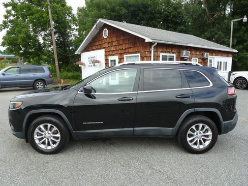 Used 2019 Jeep Cherokee Latitude w/ Cold Weather Group AWD/4WD image 12