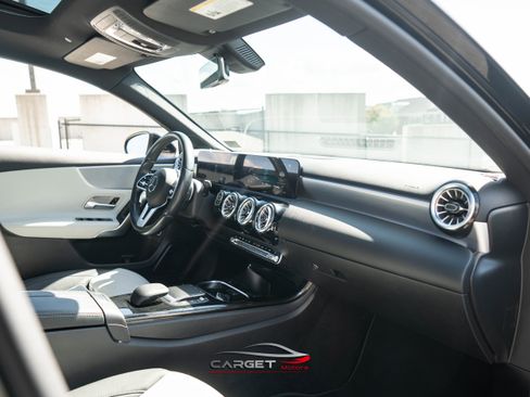 Used 2022 Mercedes-Benz A 220 image 15