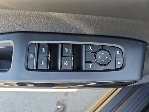 New 2026 Nissan Pathfinder SL w/ SL Premium Package FWD image 31