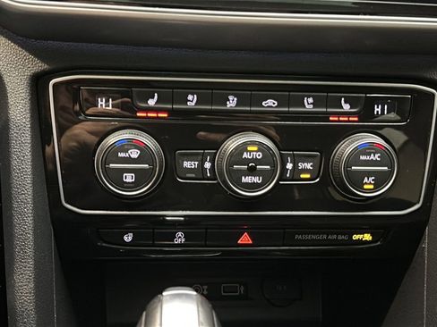 Used 2019 Volkswagen Atlas SEL Premium AWD/4WD image 32