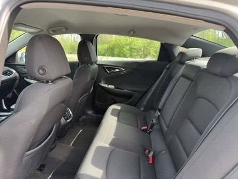 Used 2022 Chevrolet Malibu LT FWD image 20