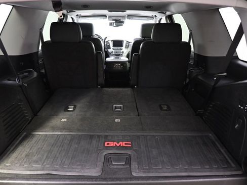 Used 2020 GMC Yukon SLT AWD/4WD image 19