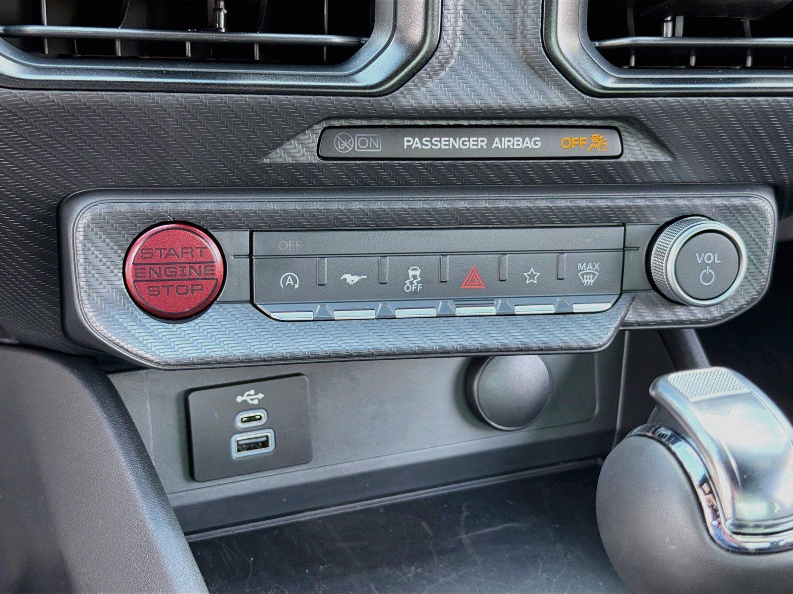 Used 2026 Ford Mustang Coupe RWD image 12