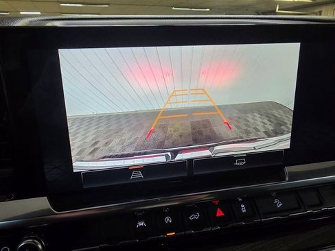 Used 2023 GMC Sierra 1500 Elevation image 28