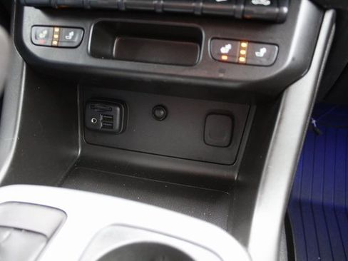 Used 2020 Chevrolet Colorado ZR2 w/ ZR2 Midnight Special Edition image 28