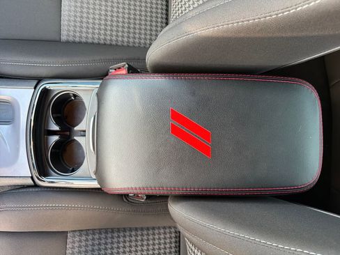 Used 2023 Dodge Charger R/T w/ Blacktop Package image 25