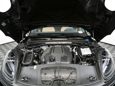 New 2026 Porsche Macan AWD/4WD image 35