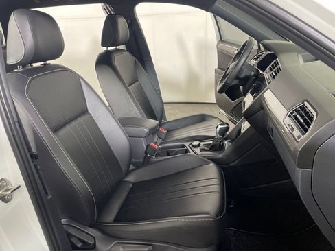 Used 2024 Volkswagen Tiguan SE R-Line AWD/4WD image 23
