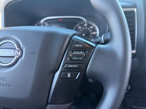 Used 2023 Nissan Frontier SV w/ Technology Package image 19