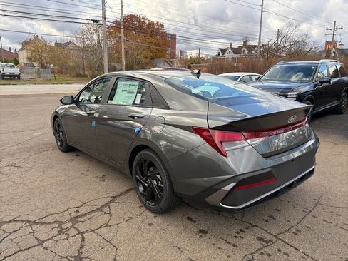 New 2026 Hyundai Elantra Sport image 5