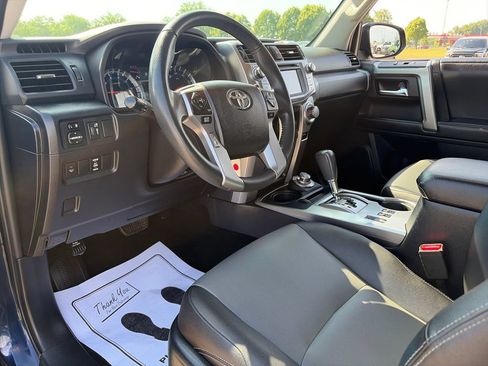 Used 2018 Toyota 4Runner SR5 Premium AWD/4WD image 14