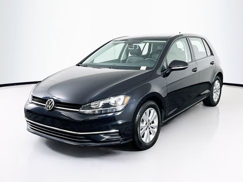 Used 2021 Volkswagen Golf 4-Door image 3